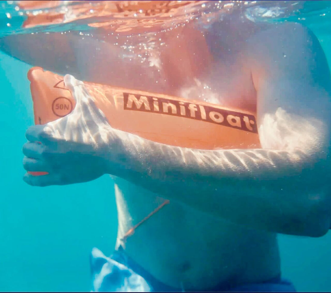 MiniFloat - The world's smallest inflatable flotation device